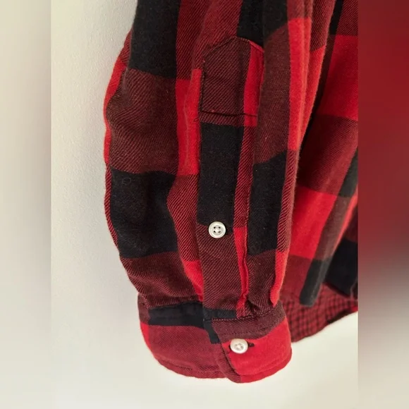 Ralph Lauren Men’s Buffalo Plaid Flannel
Size: Small
NWT - Picture 7 of 13